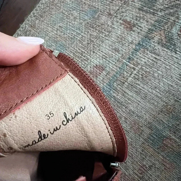 Joie Booties Wore Once SIZE 5 - Picture 4 of 5